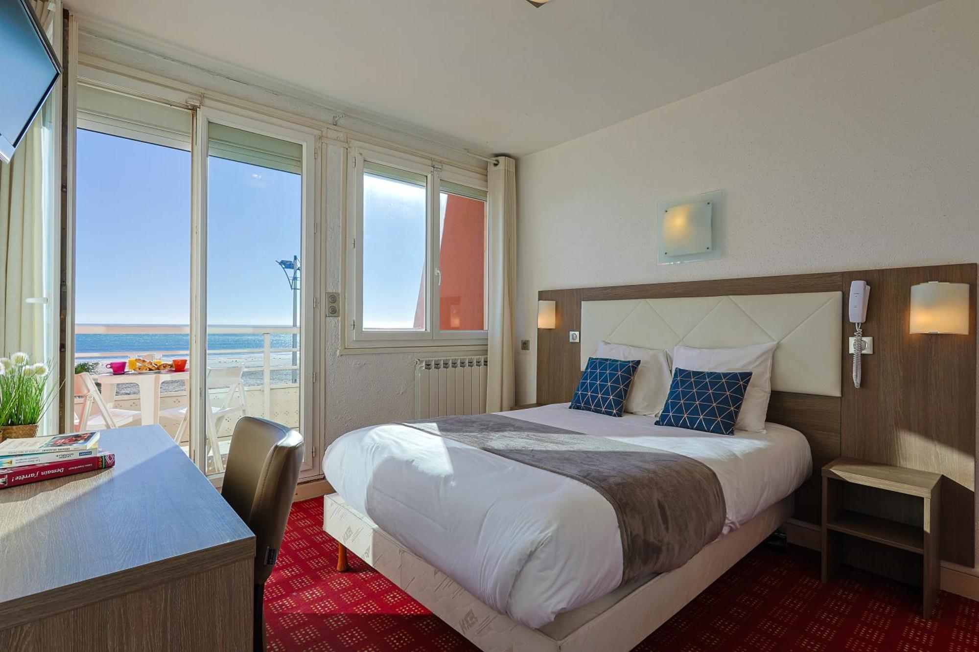 Logis Hotel & Restaurant Mediterranee Port-la-Nouvelle Esterno foto