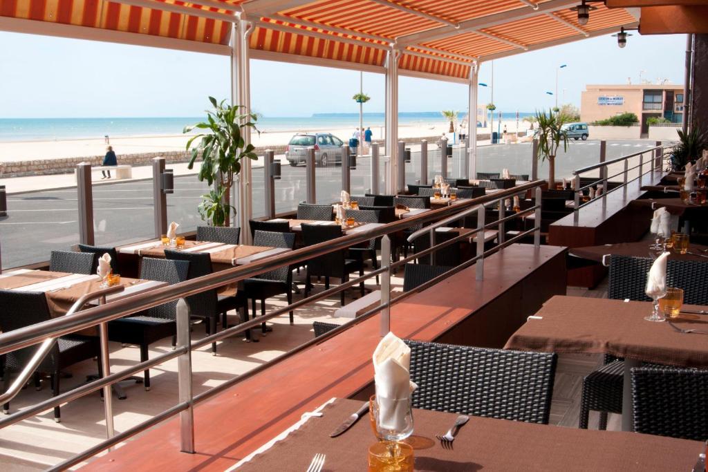 Logis Hotel & Restaurant Mediterranee Port-la-Nouvelle Esterno foto